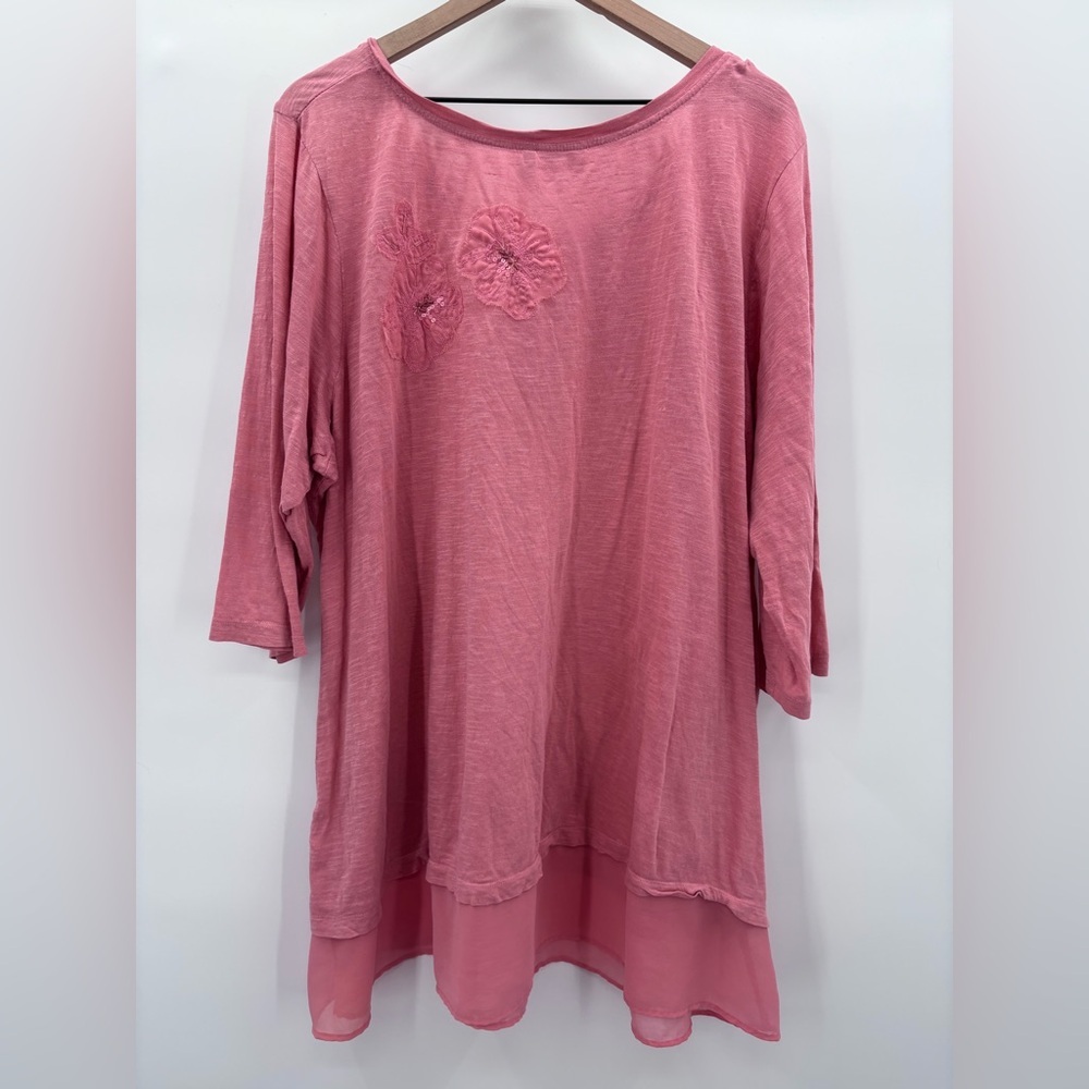LOGO by Lori Goldstein Rose Tunic with Floral Appliqués Size 2X - Picture 3 of 6